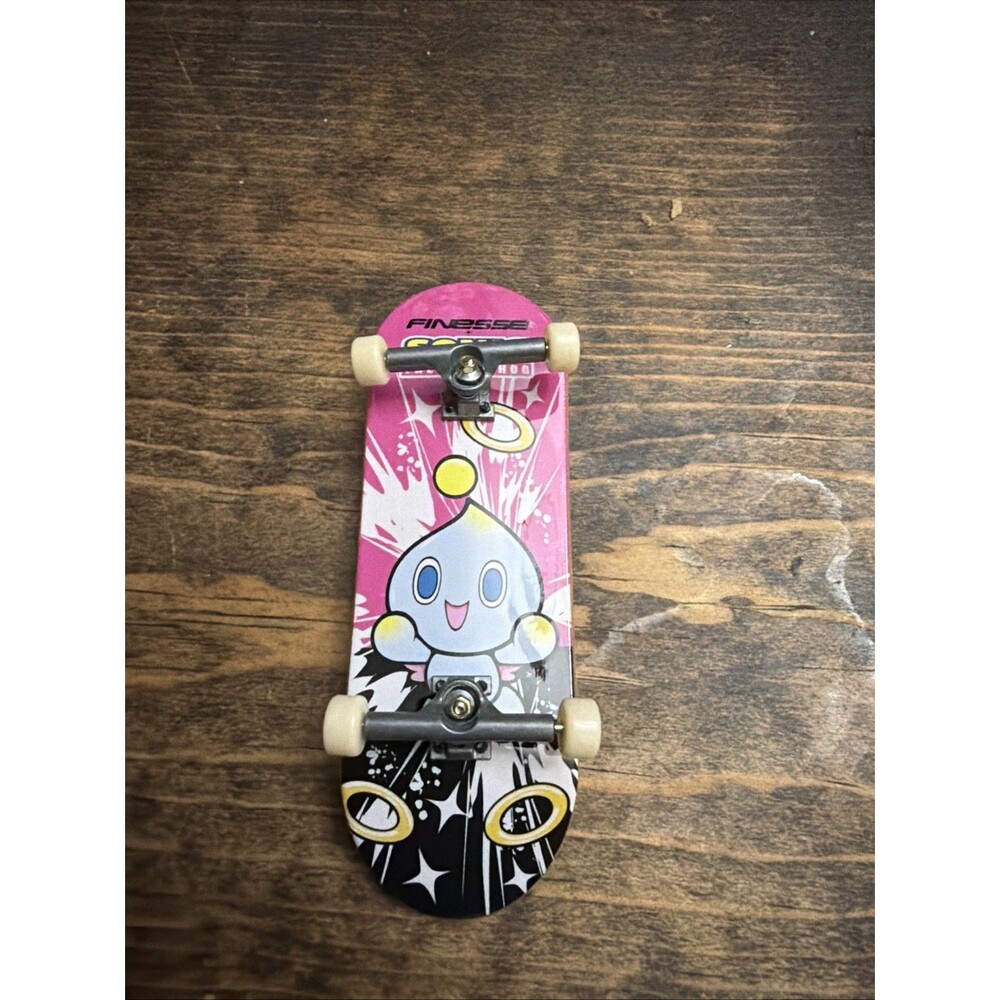 Tech Deck Finesse Skateboards x Sonic The Hedgehog Chao Fingerboard